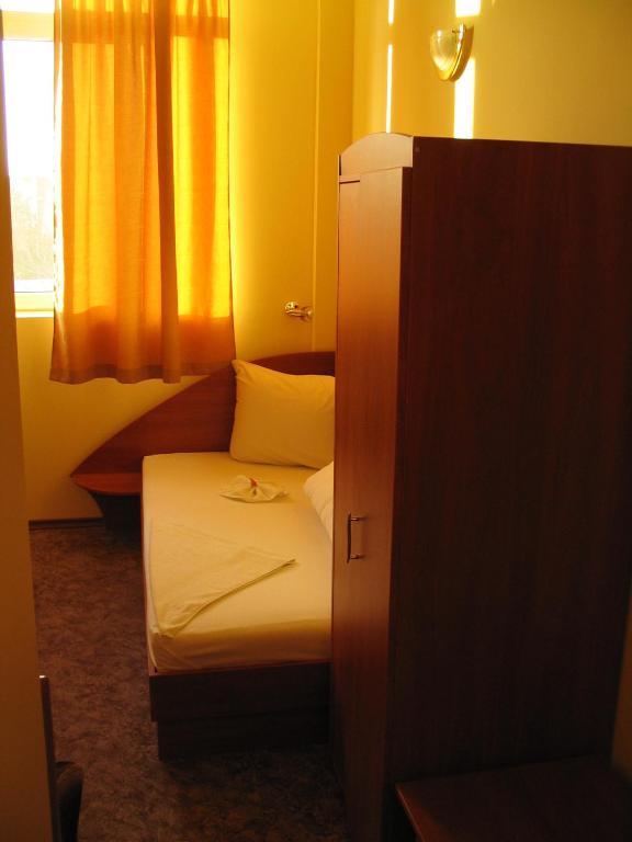 Family Hotel Familya Ruse Cameră foto